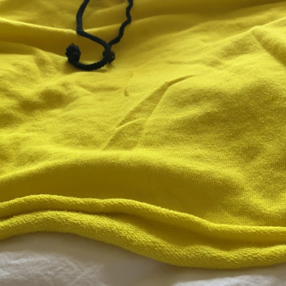 City Streets Juniors Cropped Top w/ Hood - Picture 4 of 7